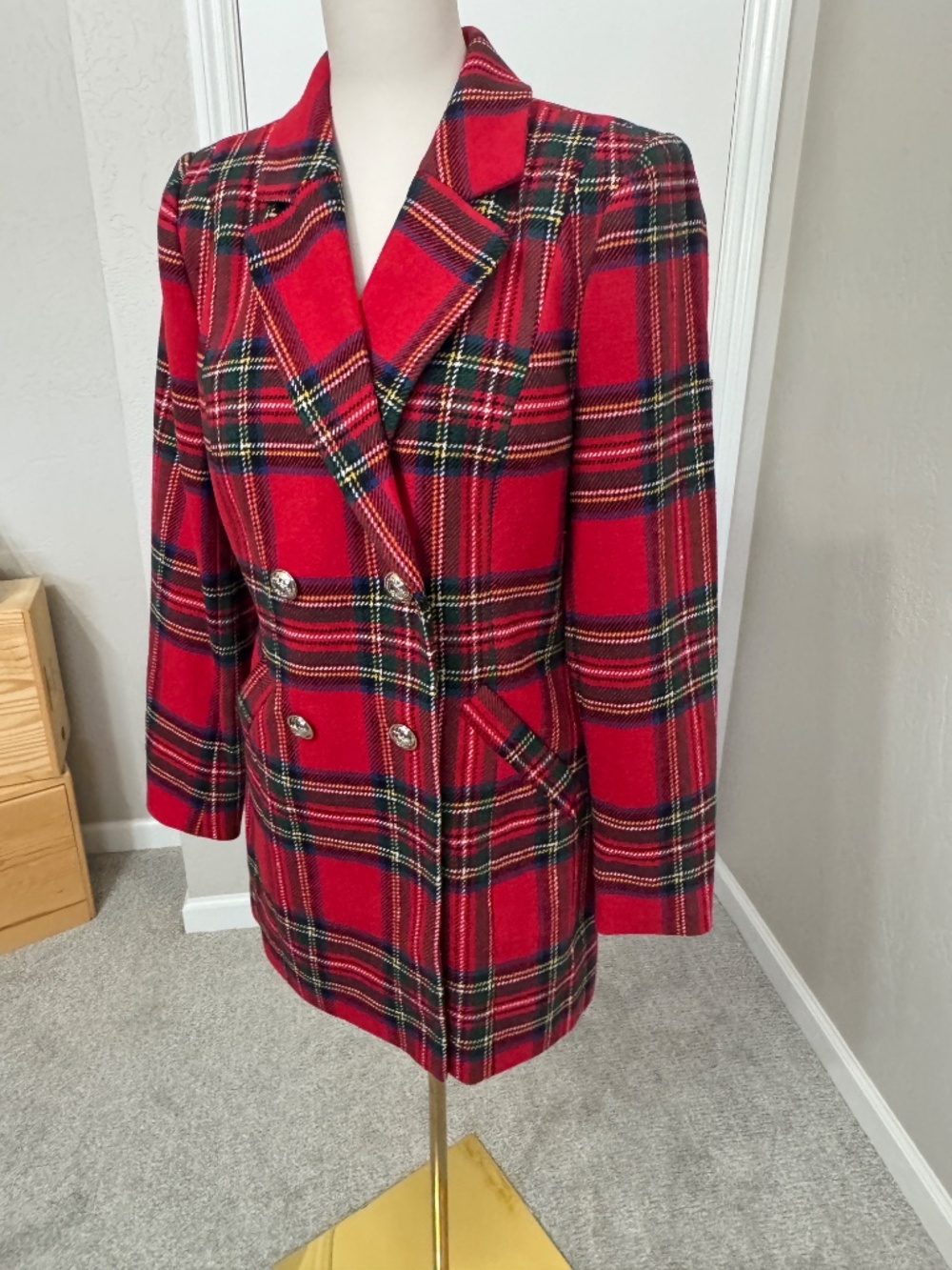 VENUS Red Tartan Plaid Double Breasted Blazer Jacket Silver Crest Buttons Size12